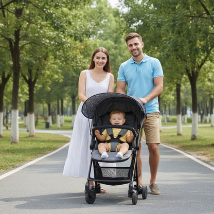 Pare soleil  poussette soleil l'enfant et ses parents en balade dans la rue 