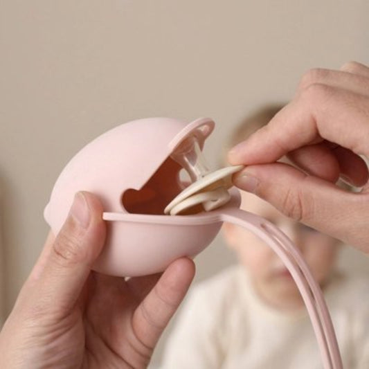 Boite a tetine​ bebe rose maman range la tétine