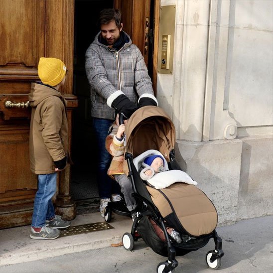 Chanceliere poussette caramel, papa fait une sortie avec ses enfants 